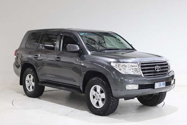 2010 Toyota Landcruiser Sahara UZJ200R