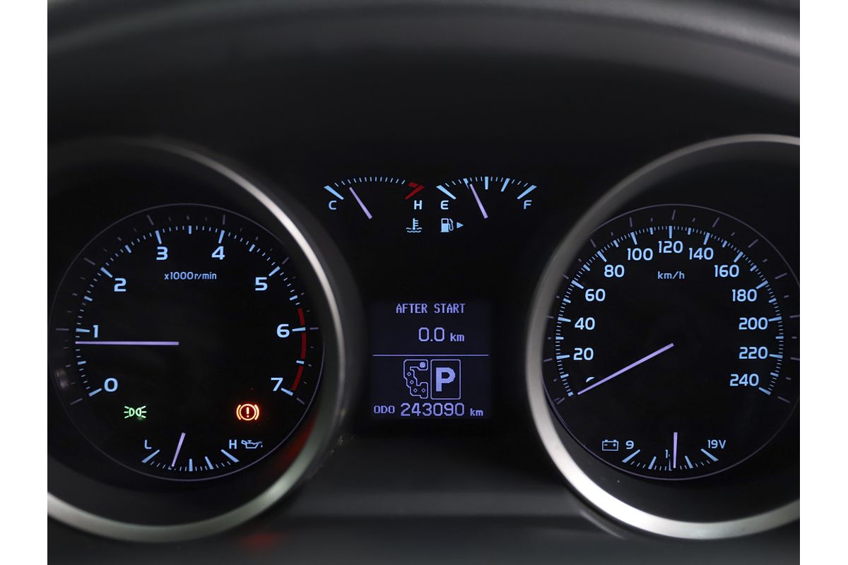 2010 Toyota Landcruiser Sahara UZJ200R