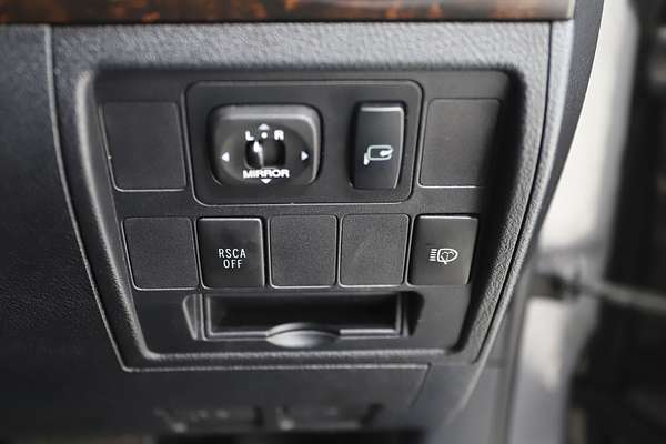 2010 Toyota Landcruiser Sahara UZJ200R