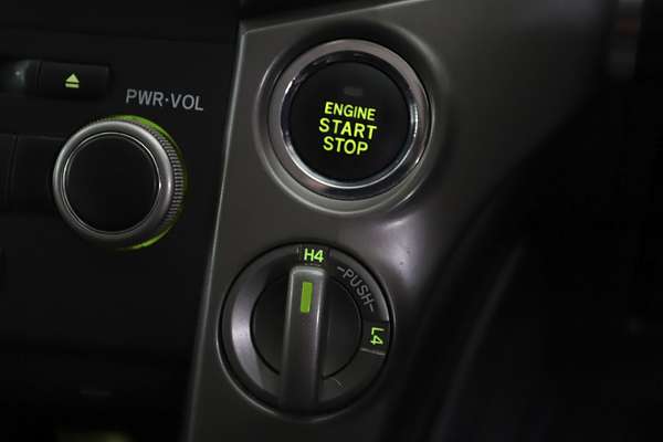 2010 Toyota Landcruiser Sahara UZJ200R