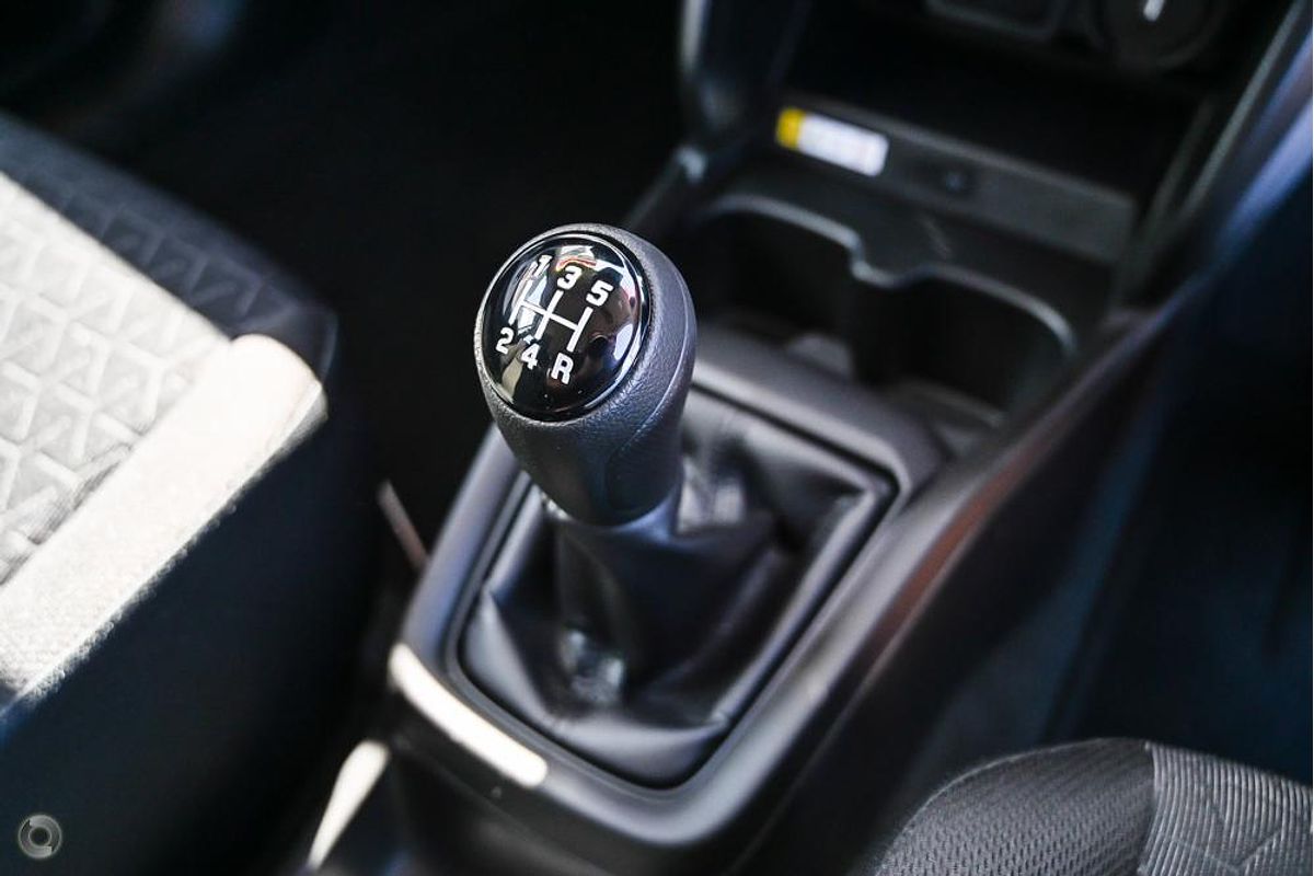 2025 Suzuki Swift Hybrid UZ