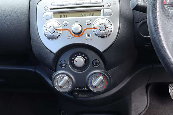 2011 Nissan Micra ST K13