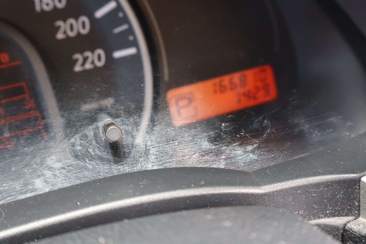 2011 Nissan Micra ST K13