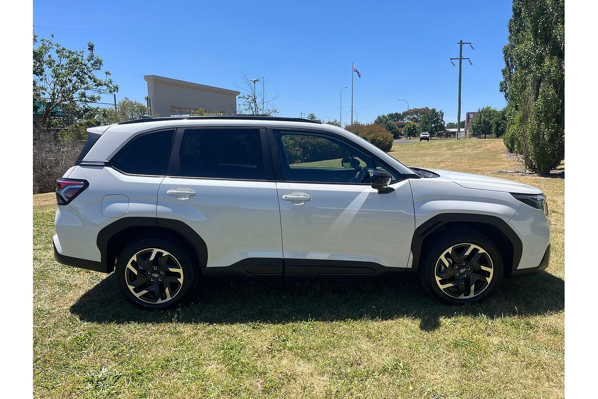 2025 Subaru Forester Touring S6