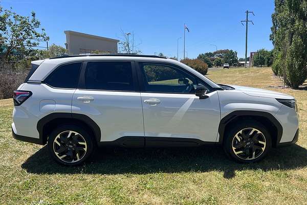 2025 Subaru Forester Touring S6