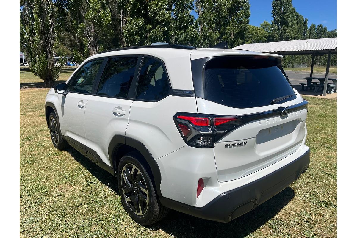 2025 Subaru Forester Touring S6