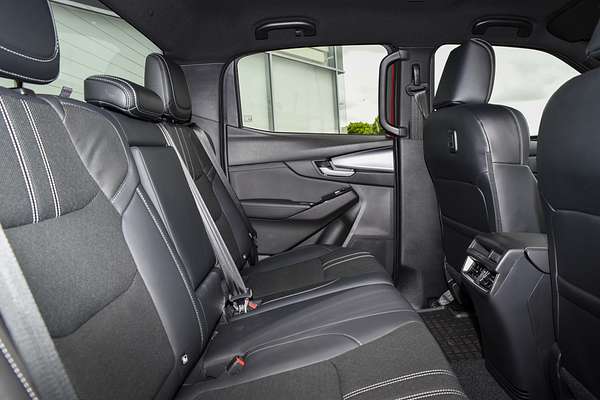 2025 Mazda BT-50 GT TF thumb-8