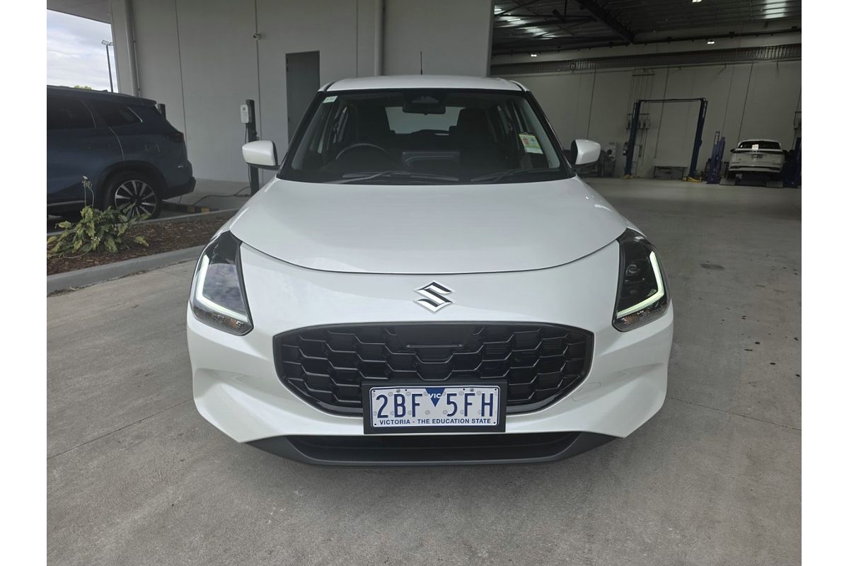 2024 Suzuki Swift Hybrid UZ