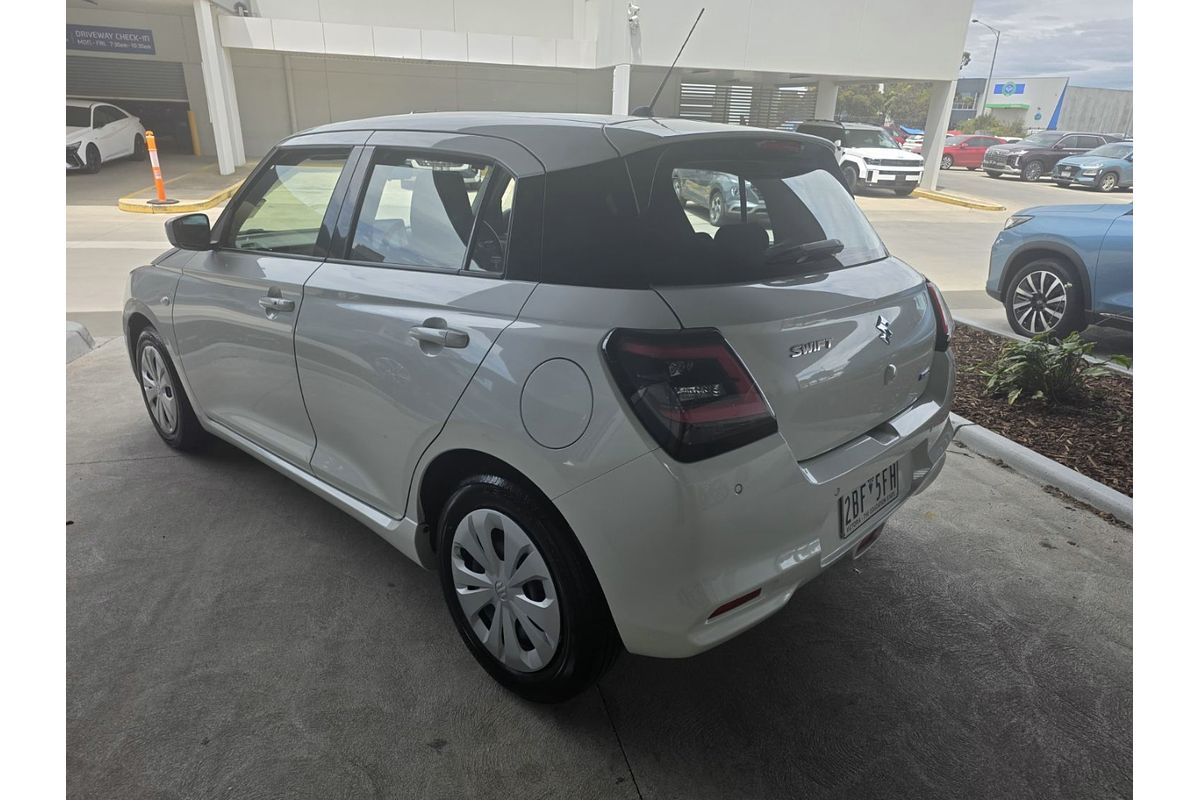 2024 Suzuki Swift Hybrid UZ