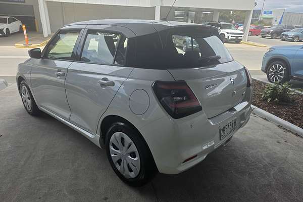 2024 Suzuki Swift Hybrid UZ
