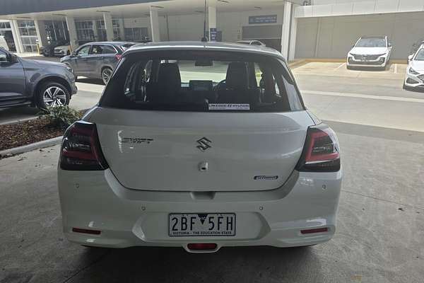 2024 Suzuki Swift Hybrid UZ