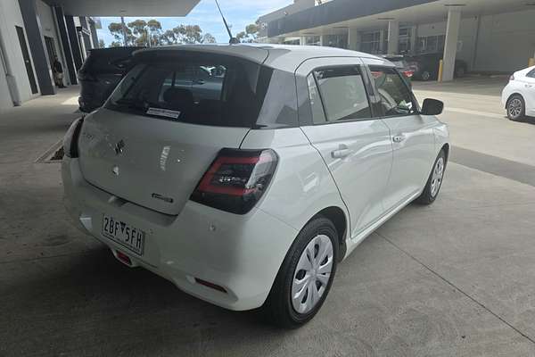 2024 Suzuki Swift Hybrid UZ