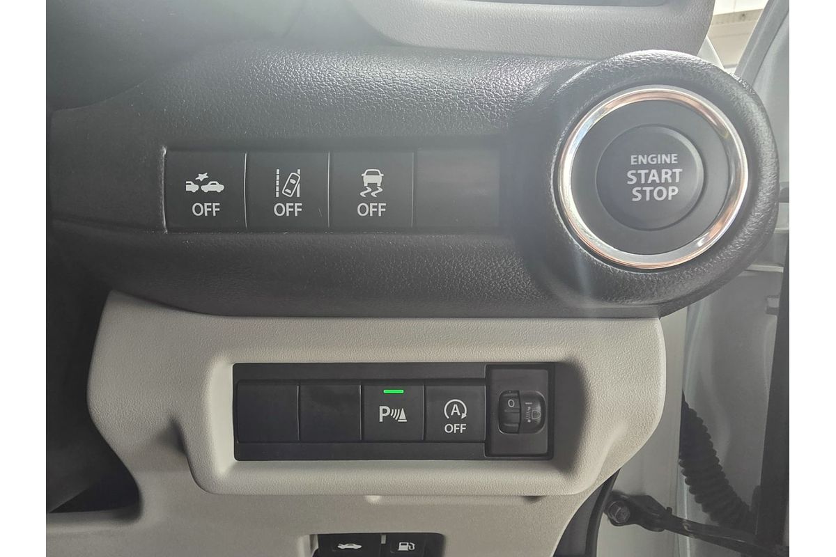 2024 Suzuki Swift Hybrid UZ