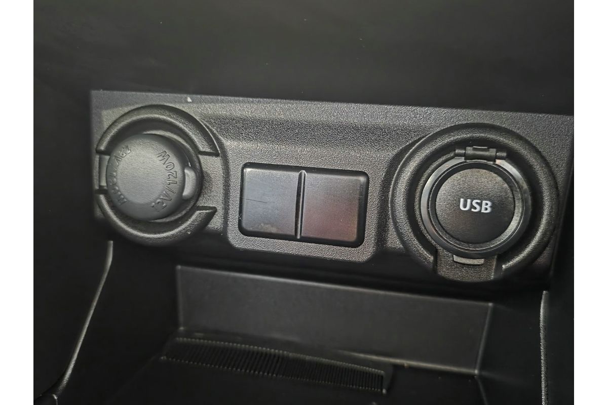 2024 Suzuki Swift Hybrid UZ