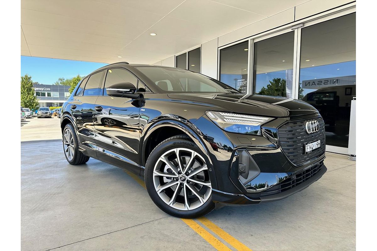 2024 Audi Q4 e-tron 55 F4