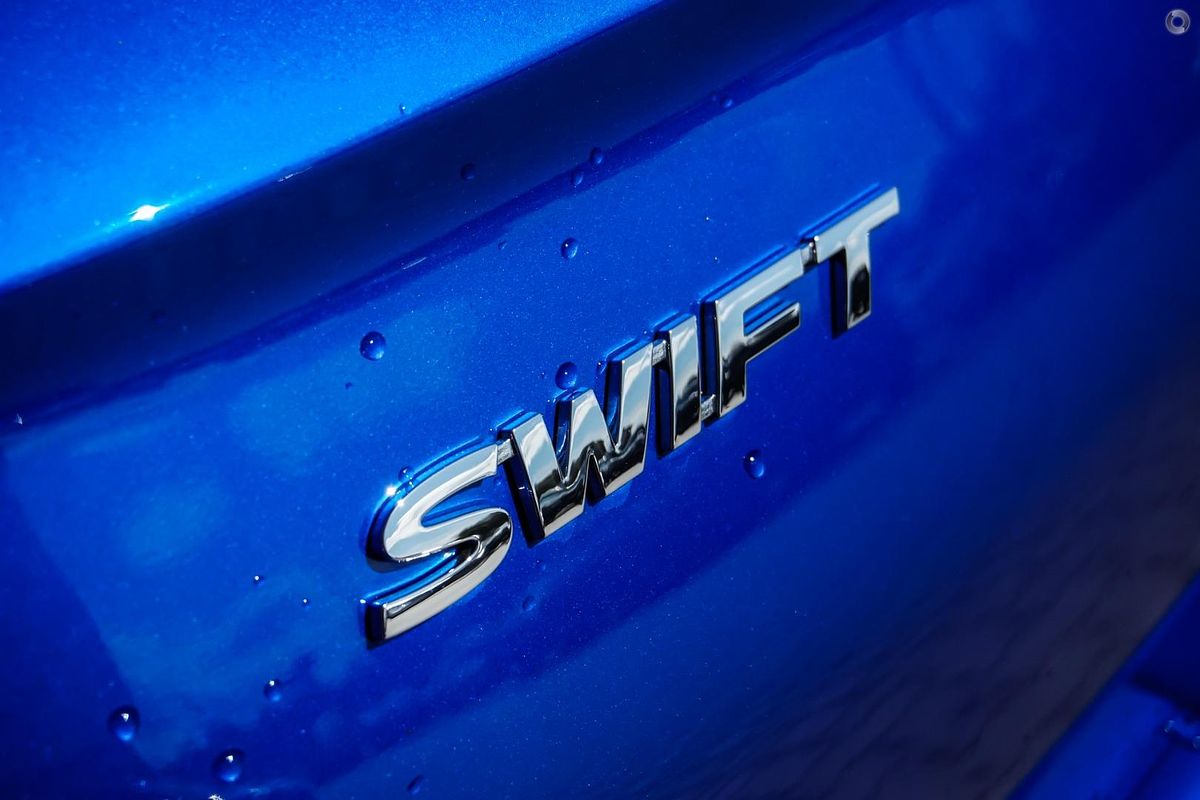 2025 Suzuki Swift Hybrid Plus UZ