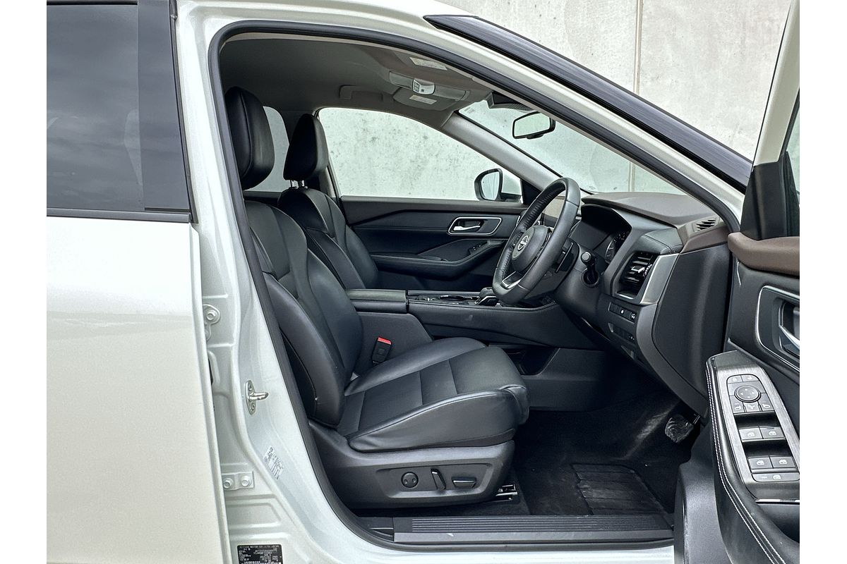 2023 Nissan X-TRAIL ST-L T33