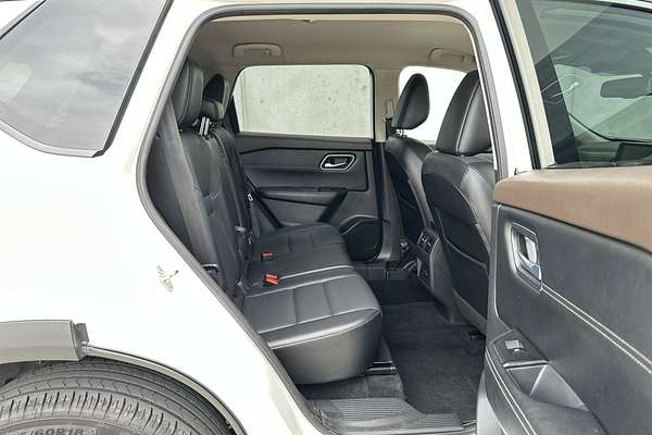 2023 Nissan X-TRAIL ST-L T33