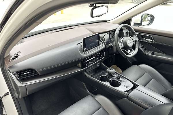 2023 Nissan X-TRAIL ST-L T33