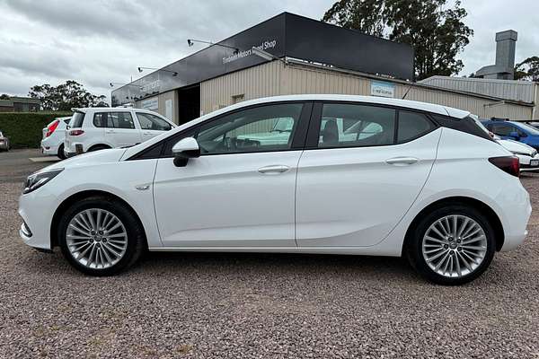 2016 Holden Astra R BK