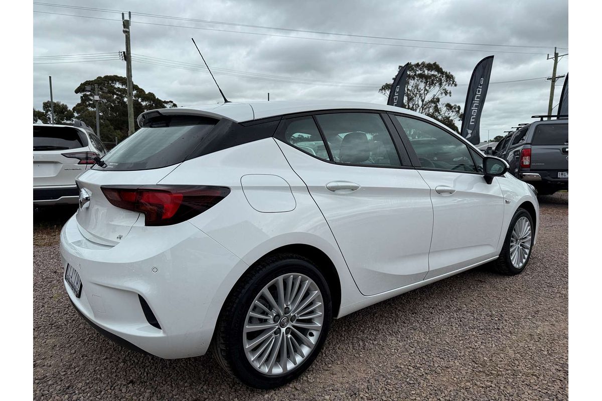 2016 Holden Astra R BK