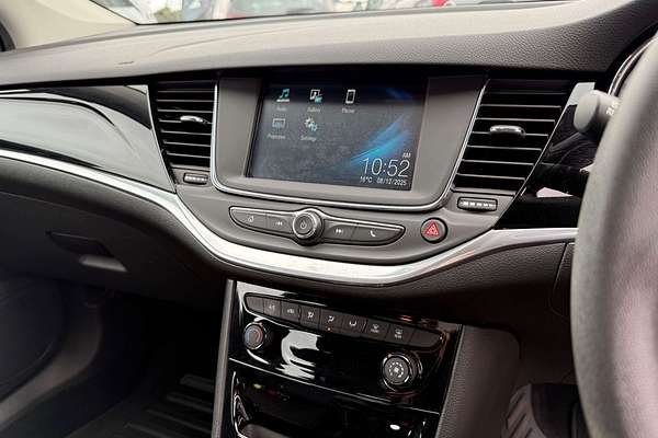 2016 Holden Astra R BK