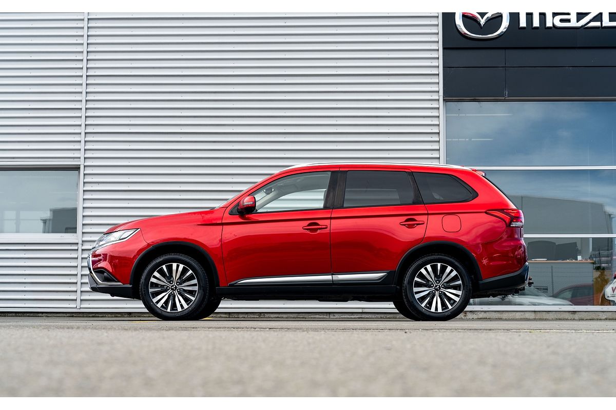 2018 Mitsubishi Outlander Xls 2.4P/4Wd/Cvt