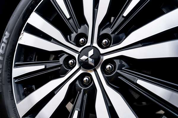 2018 Mitsubishi Outlander Xls 2.4P/4Wd/Cvt