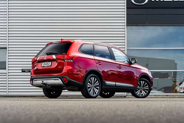 2018 Mitsubishi Outlander Xls 2.4P/4Wd/Cvt