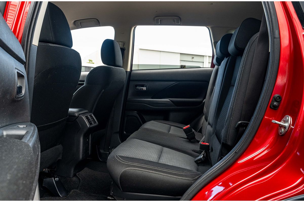 2018 Mitsubishi Outlander Xls 2.4P/4Wd/Cvt