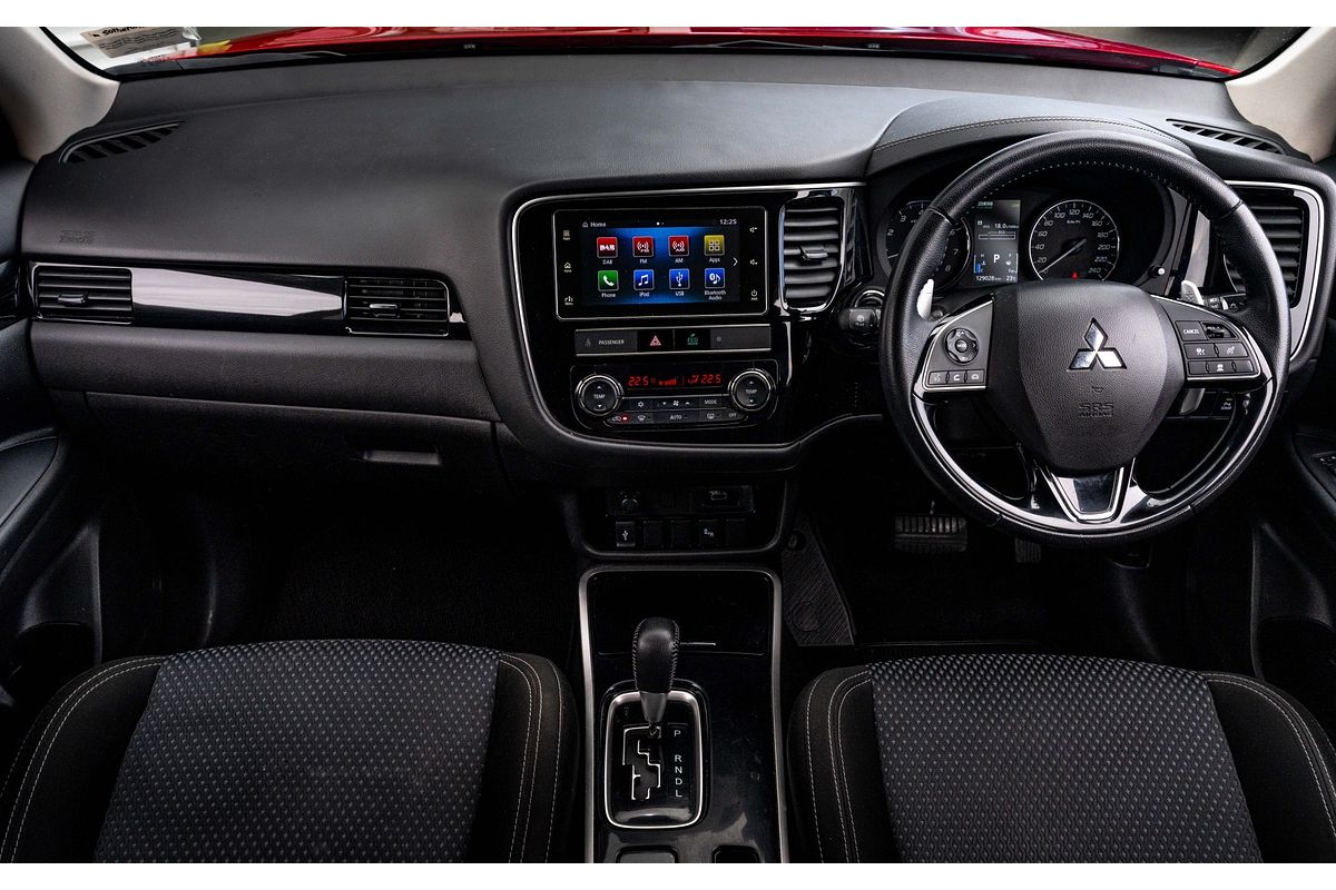 2018 Mitsubishi Outlander Xls 2.4P/4Wd/Cvt