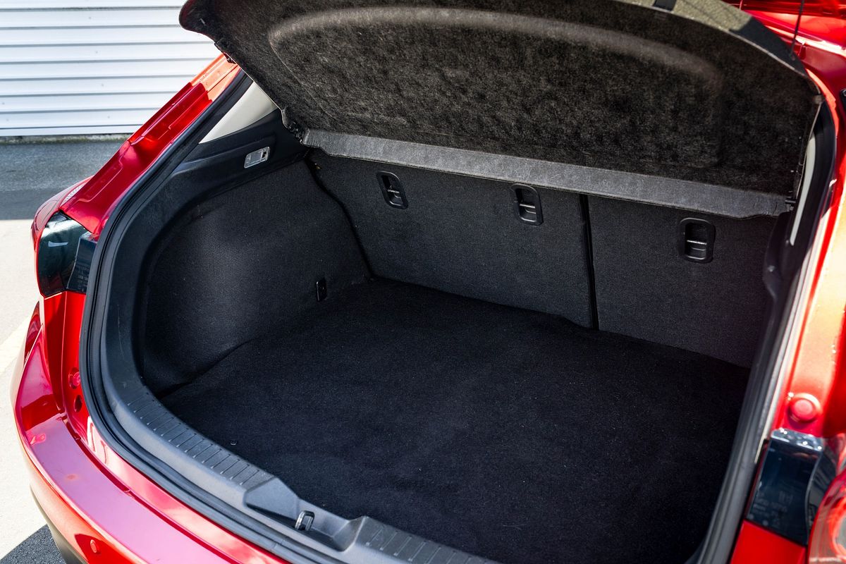 2015 Mazda 3 Sp25ltd 2.5P/6At/Ha/