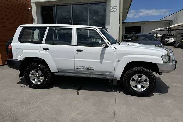 2012 Nissan Patrol DX GU 8