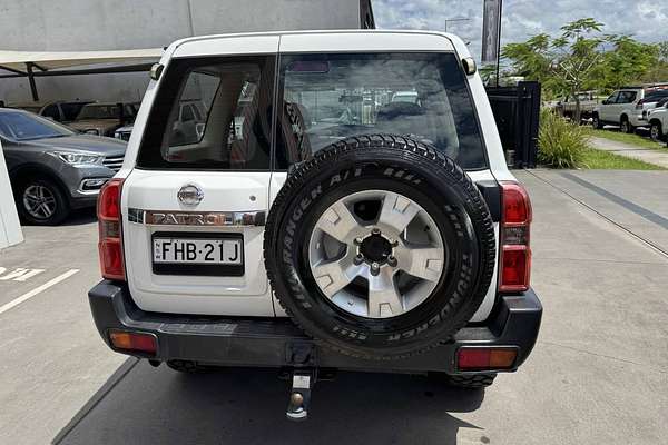 2012 Nissan Patrol DX GU 8