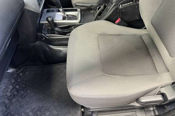 2012 Nissan Patrol DX GU 8