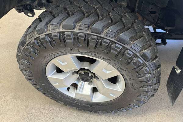 2012 Nissan Patrol DX GU 8