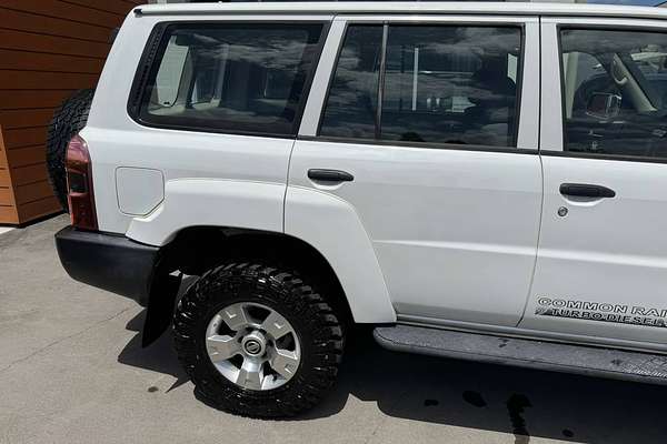2012 Nissan Patrol DX GU 8