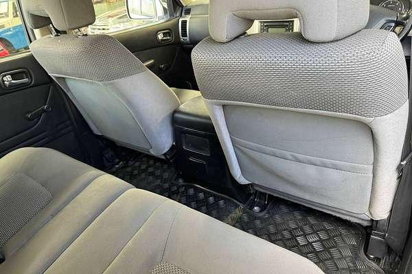 2012 Nissan Patrol DX GU 8