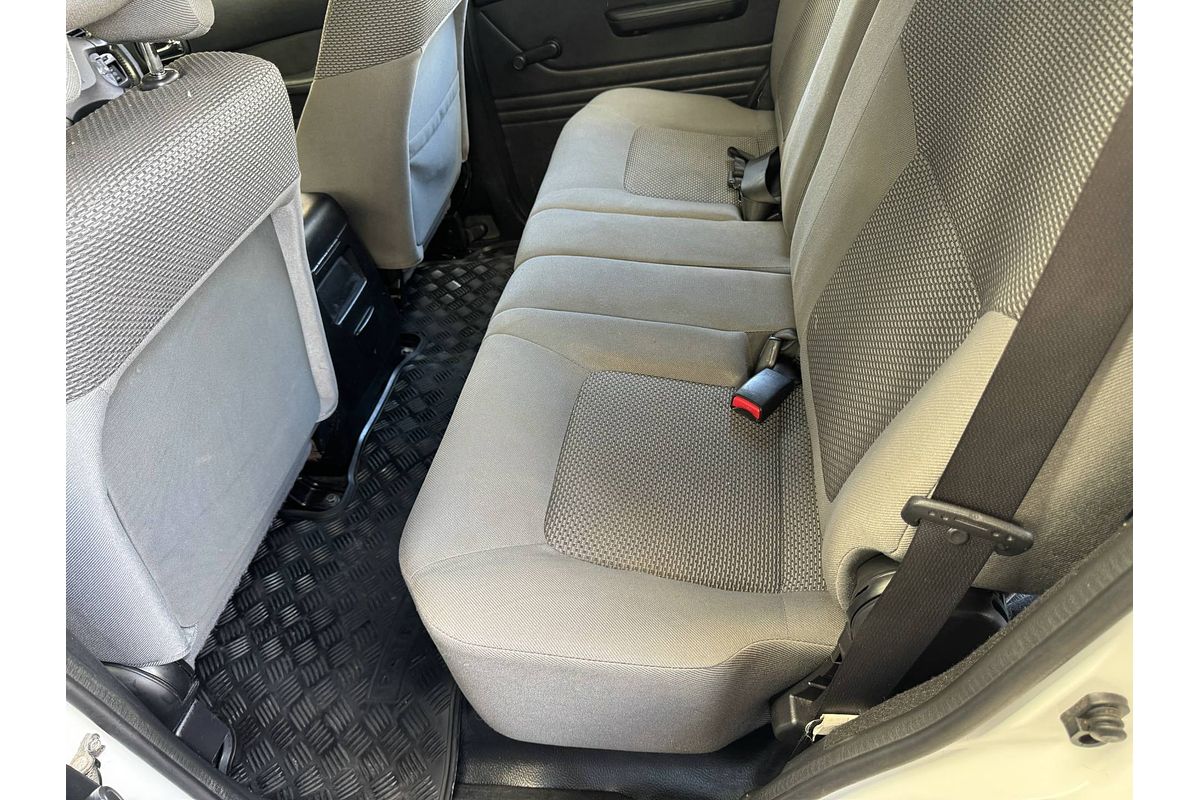 2012 Nissan Patrol DX GU 8