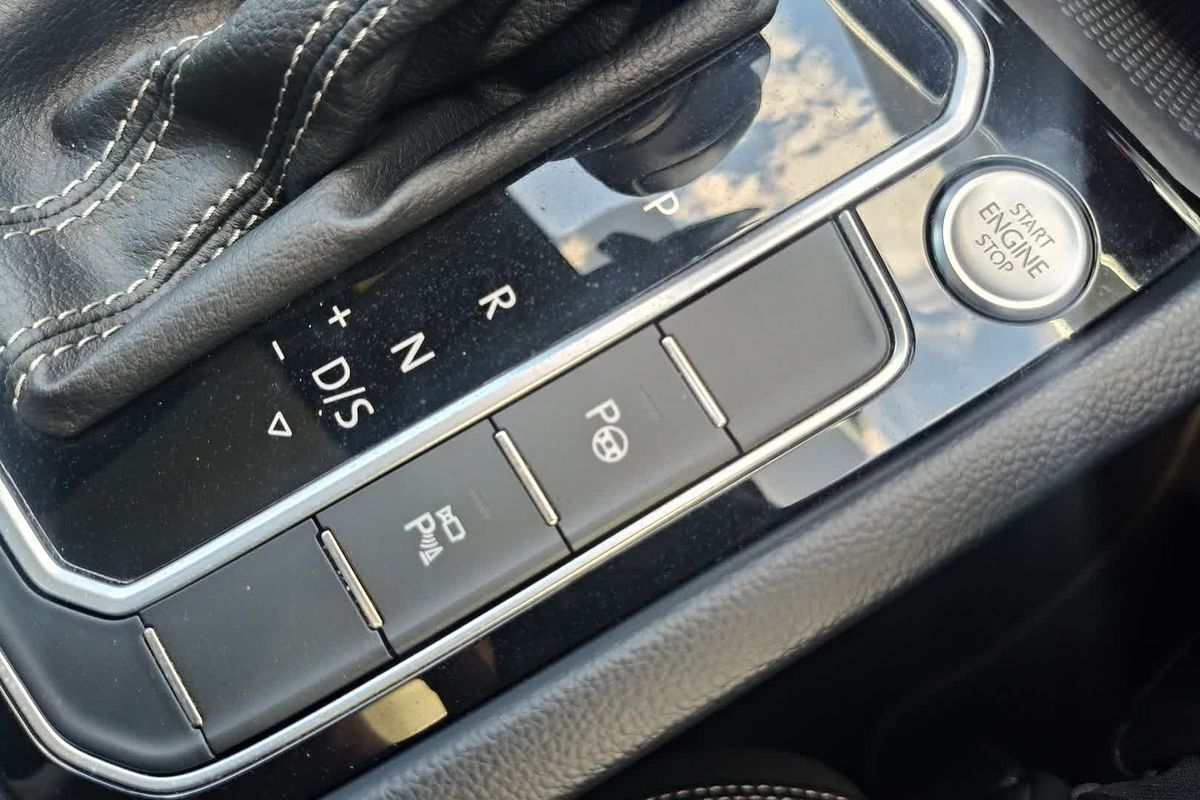 2021 Volkswagen Passat 206TSI R-Line B8