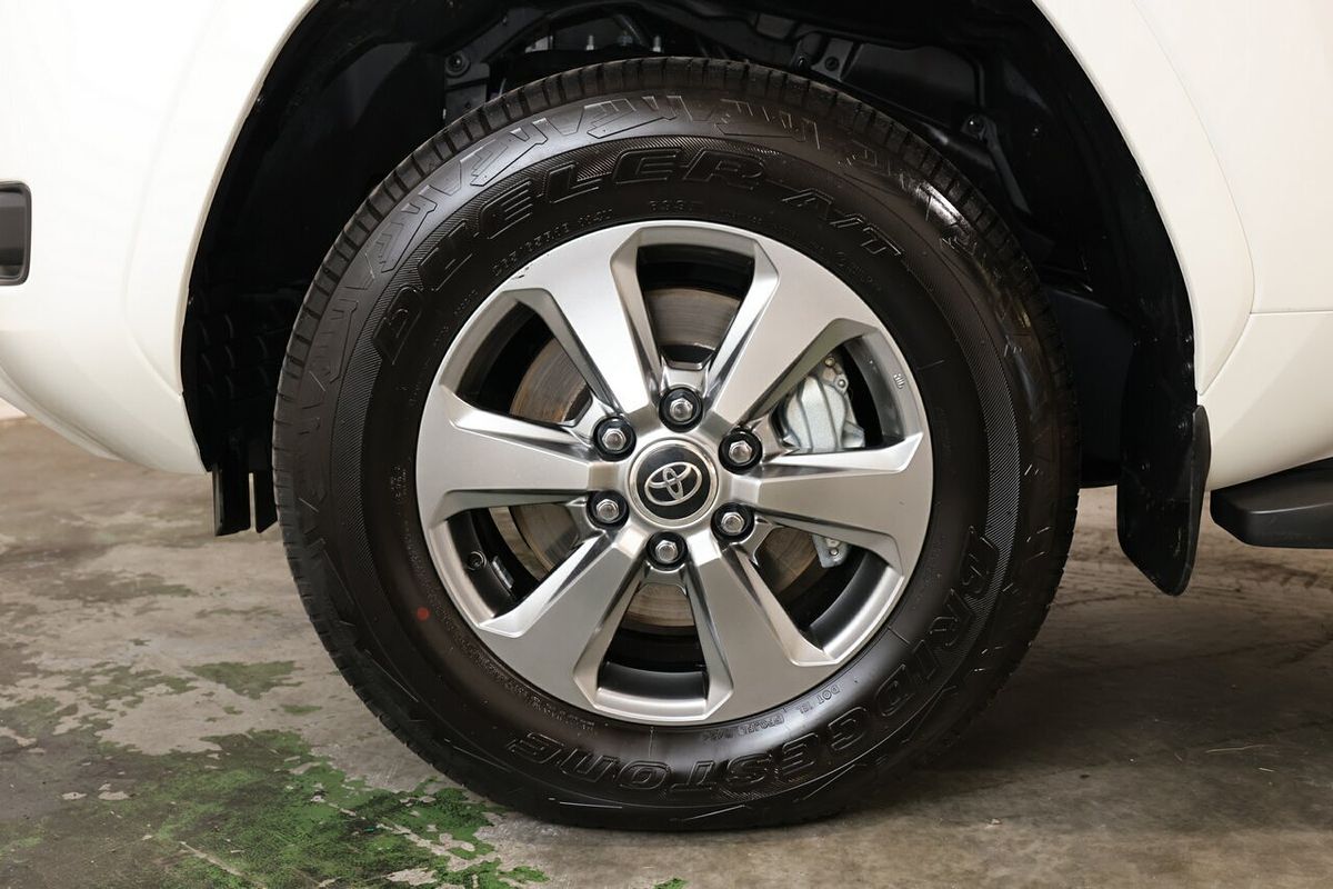 2024 Toyota Landcruiser VX FJA300R