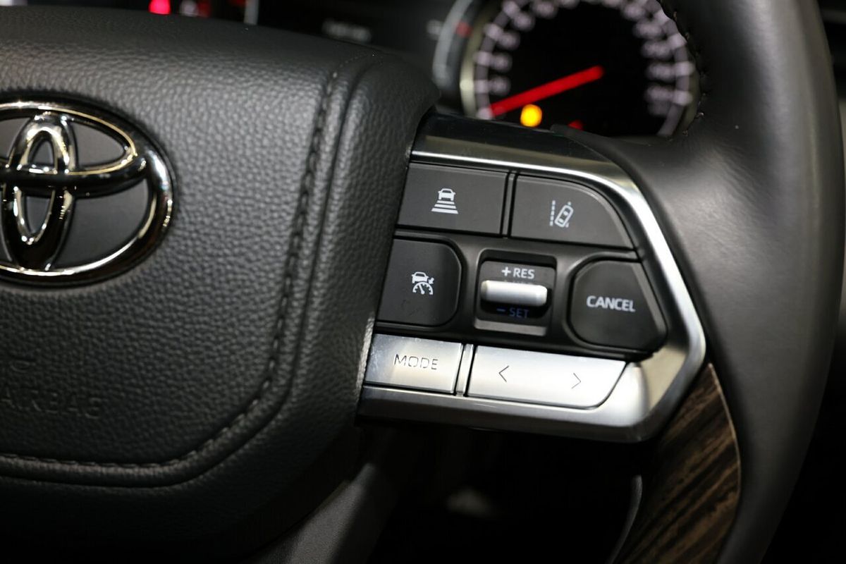 2024 Toyota Landcruiser VX FJA300R