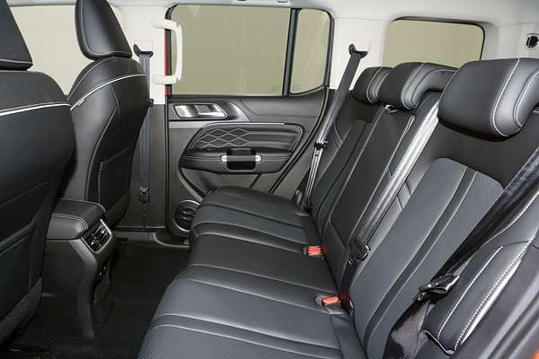 2024 GWM Tank 300 Ultra Hybrid P01