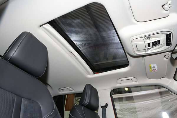 2024 GWM Tank 300 Ultra Hybrid P01