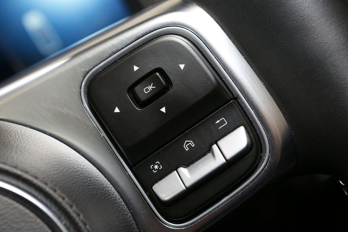 2024 GWM Tank 300 Ultra Hybrid P01