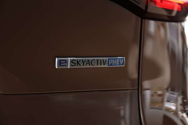 2025 Mazda CX-80 P50e Touring KL