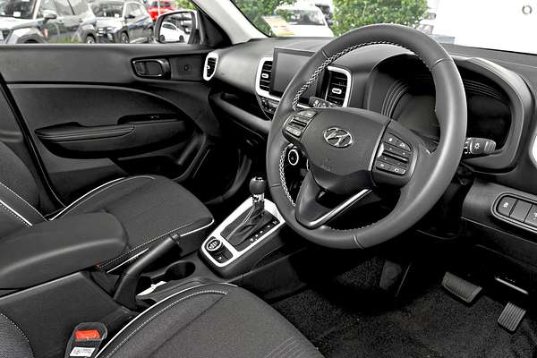 2025 Hyundai Venue QX.V5