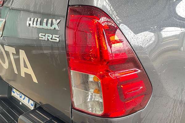 2016 Toyota Hilux SR5 KUN26R 4X4