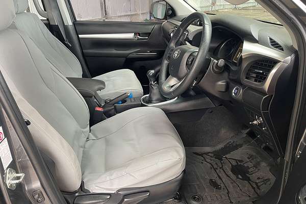 2016 Toyota Hilux SR5 KUN26R 4X4