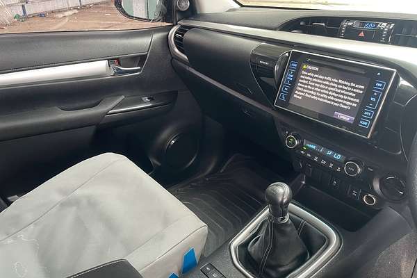 2016 Toyota Hilux SR5 KUN26R 4X4